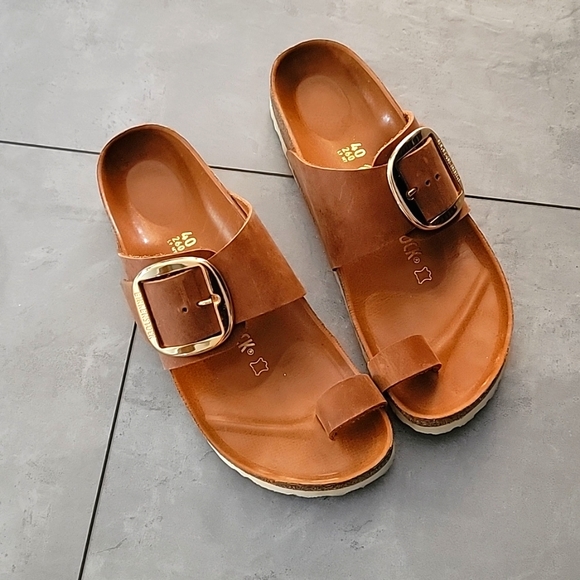 Birkenstock Shoes - Birkenstock buckle sandals size 40